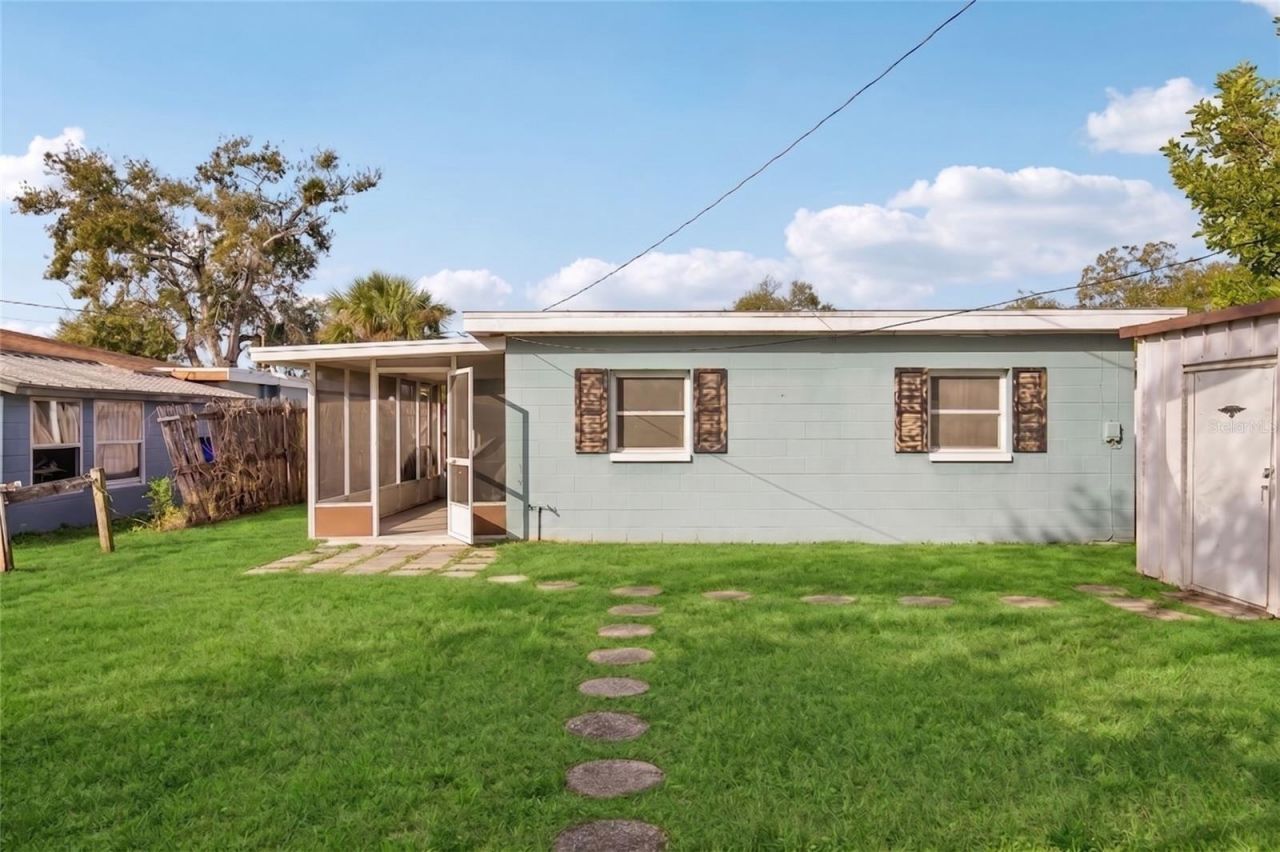 640 59th St S, Saint Petersburg, FL 33707 Photo