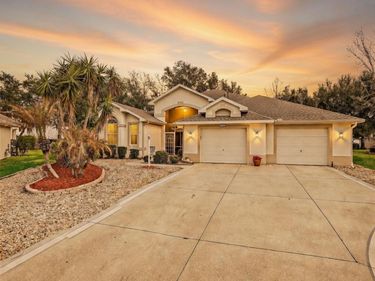 2852 CAPE HORN COURT, TAVARES, FL 32778