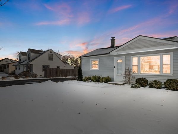 18229 W Big Oaks Road, Grayslake, IL 60030