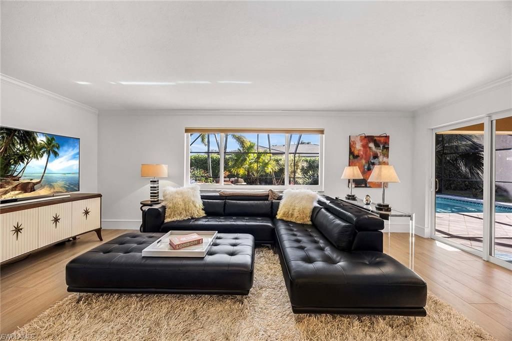 688 Parkview Ln, Naples, FL 34103 Photo