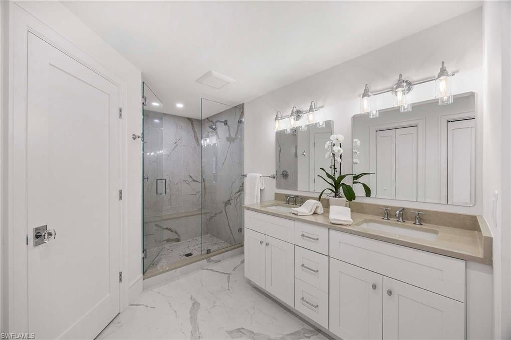 688 Parkview Ln, Naples, FL 34103 Photo