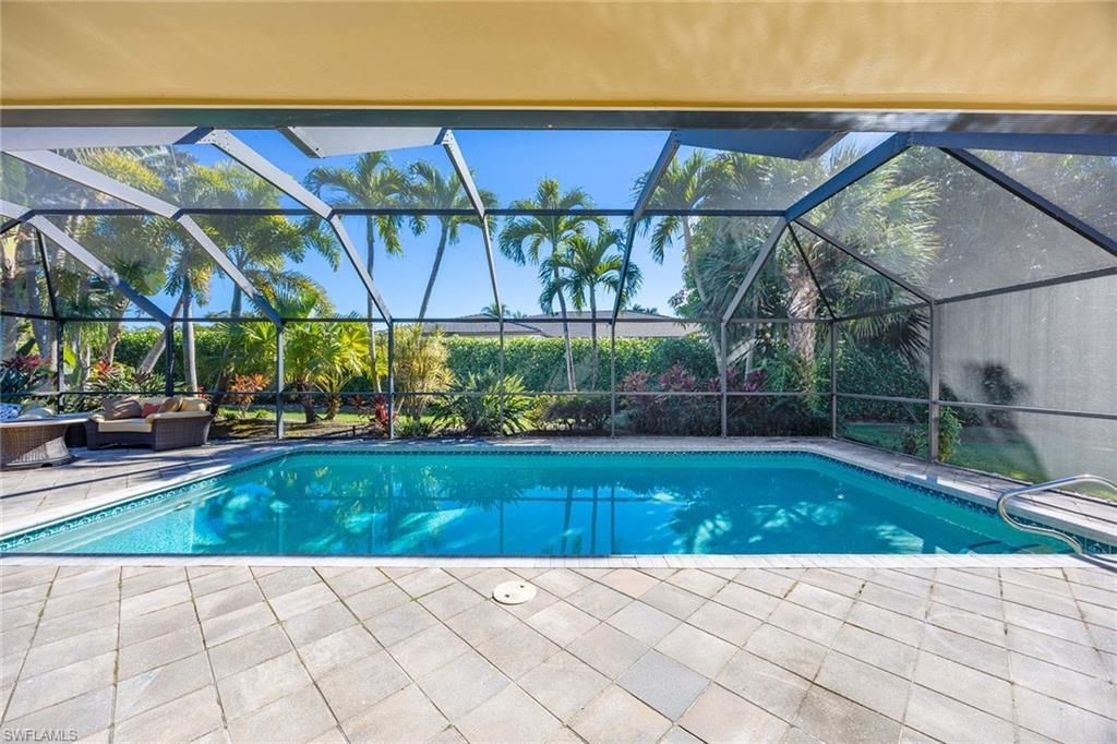 688 Parkview Ln, Naples, FL 34103 Photo