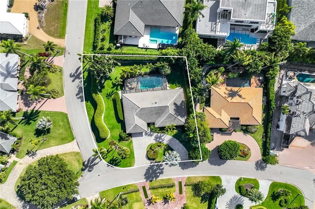 688 Parkview Ln, Naples, FL 34103 Photo