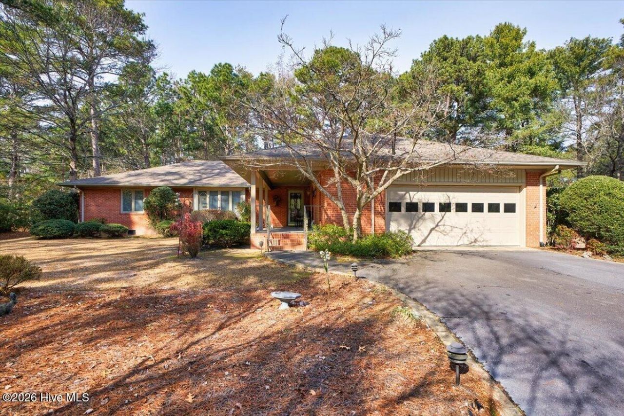 32 Bogie Drive, Whispering Pines, NC 28327 Main Photo
