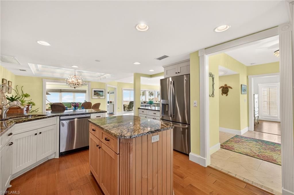 431 Bella Vista Way E, Sanibel, FL 33957 Photo