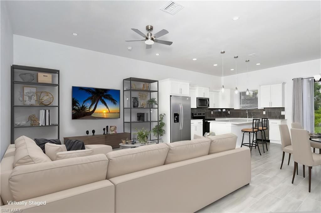 859 Eisenhower Blvd, Lehigh Acres, FL 33974 Photo