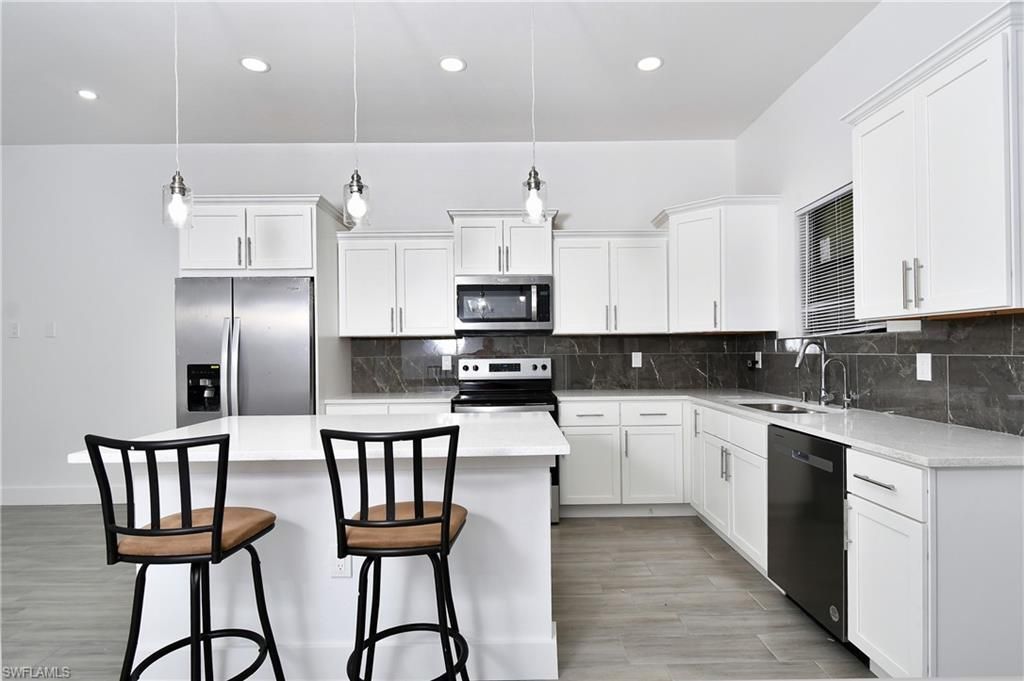 859 Eisenhower Blvd, Lehigh Acres, FL 33974 Photo