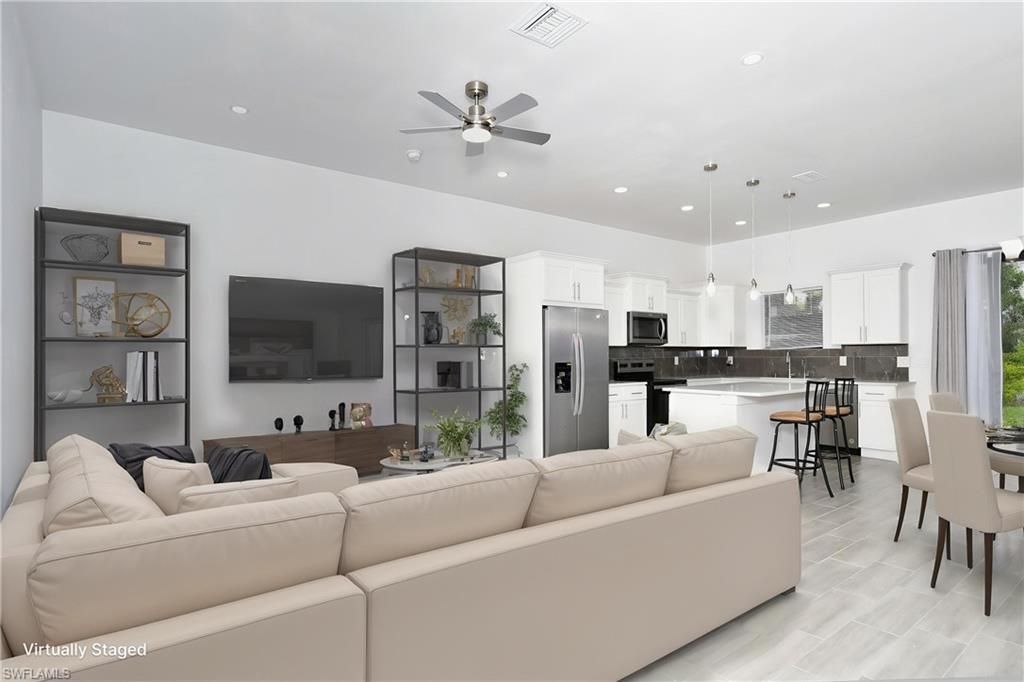 859 Eisenhower Blvd, Lehigh Acres, FL 33974 Photo