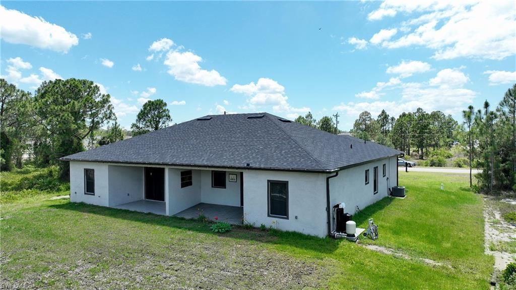 859 Eisenhower Blvd, Lehigh Acres, FL 33974 Photo