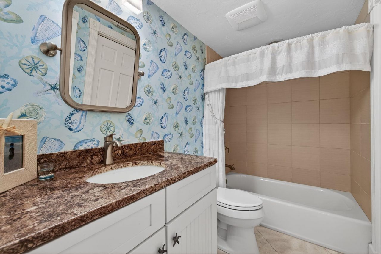 431 Bella Vista Way E, Sanibel, FL 33957 Photo