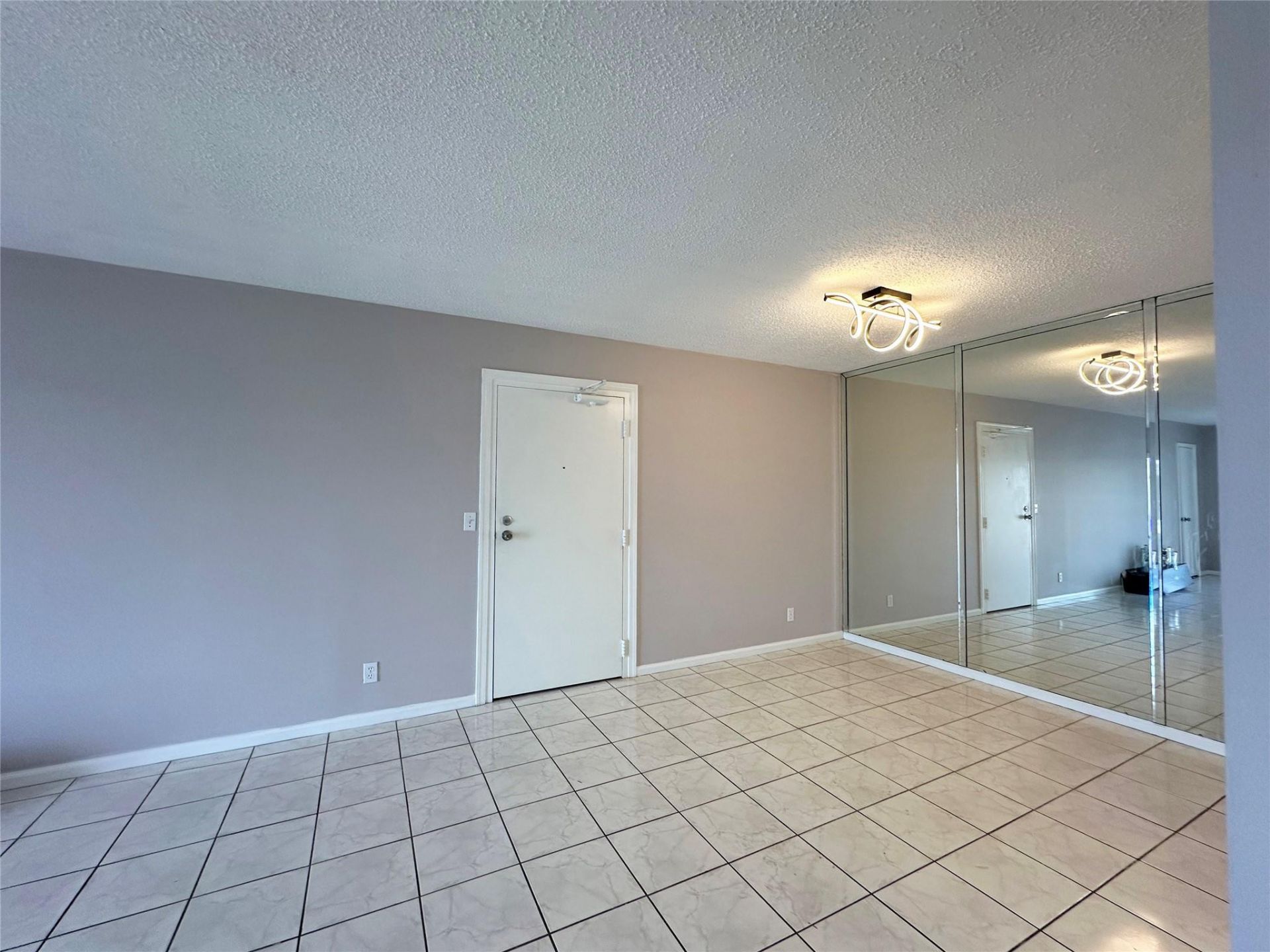 6229 Bay Club Drive, Unit 4, Fort Lauderdale, FL 33308 Photo