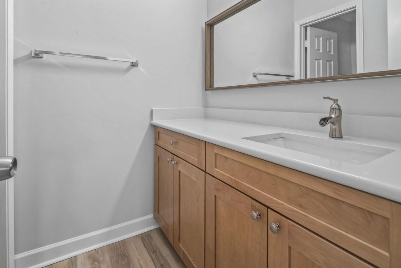 597 Blue River Ct. Photo 15