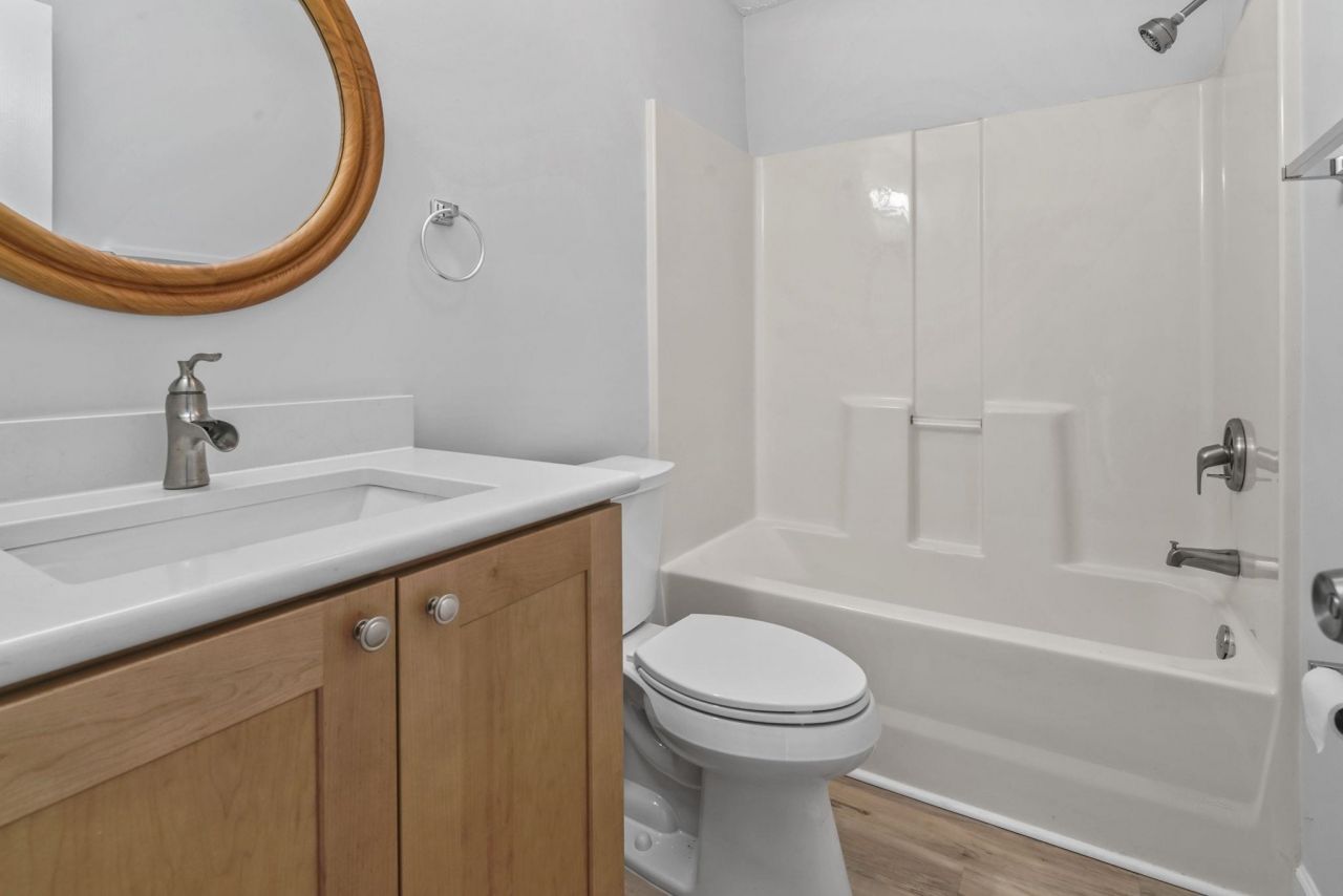 597 Blue River Ct. Photo 20