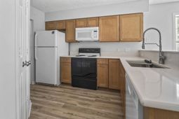 597 Blue River Ct. photo 4