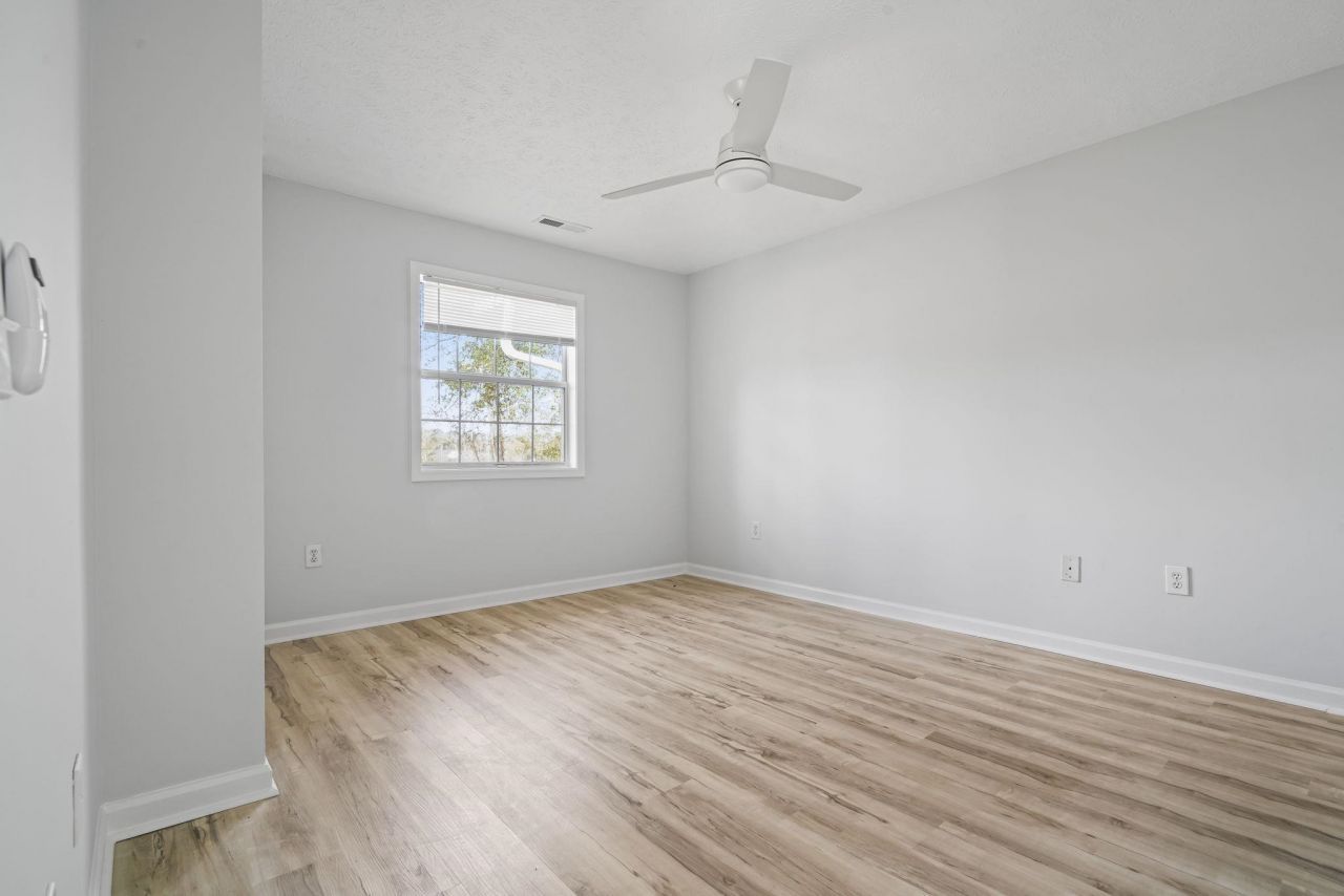 529 White River Dr. Photo 11