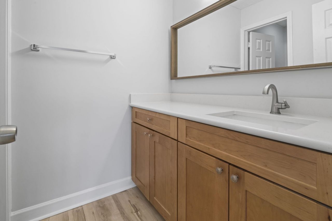 529 White River Dr. Photo 14