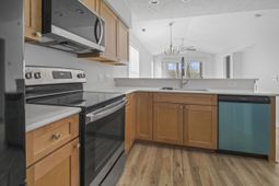 529 White River Dr. photo 4