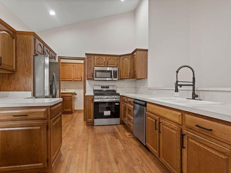 2665 Vililly Circle W, Grove City, OH 43123 Photo 11