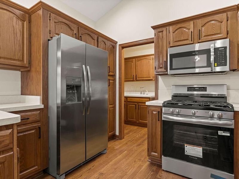 2665 Vililly Circle W, Grove City, OH 43123 Photo 12