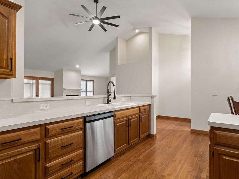 2665 Vililly Circle W, Grove City, OH 43123 Photo 13