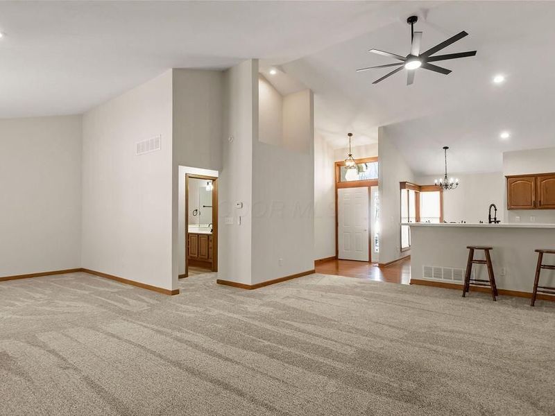 2665 Vililly Circle W, Grove City, OH 43123 Photo 6