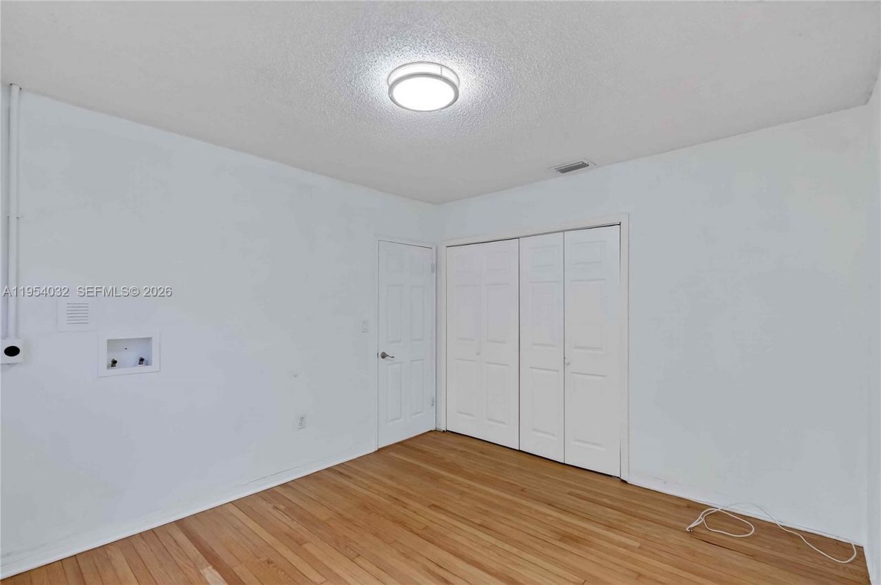 2399 SW 26th Ln, Miami, FL 33133 Photo