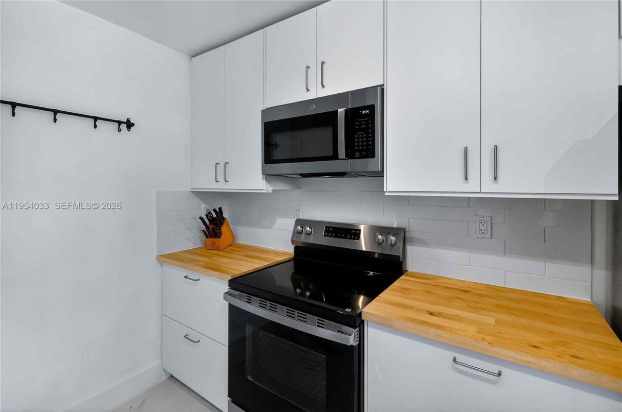 2399 SW 26th Lane, Miami, FL 33133 Photo