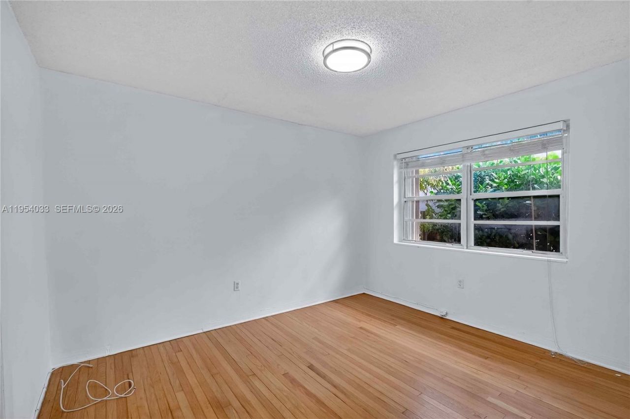 2399 SW 26th Lane, Miami, FL 33133 Photo