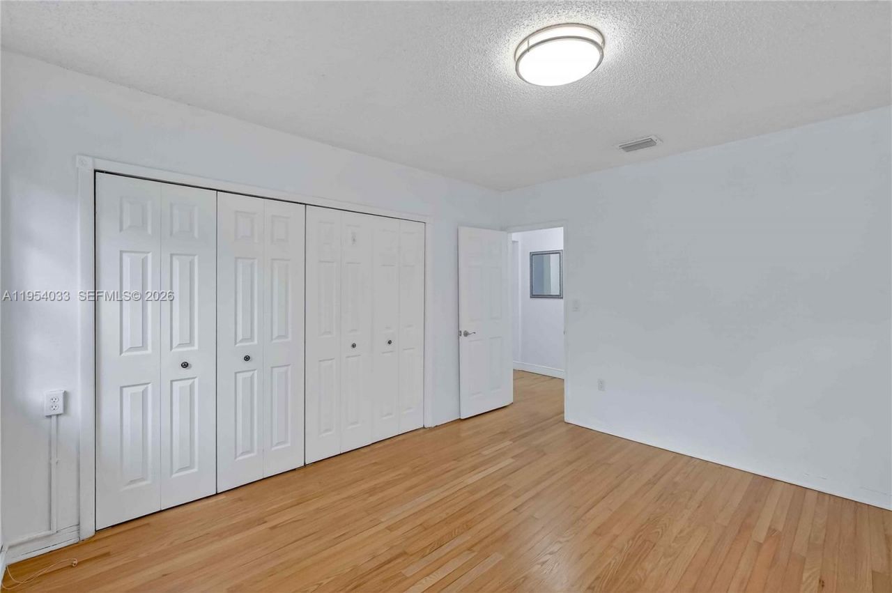 2399 SW 26th Lane, Miami, FL 33133 Photo