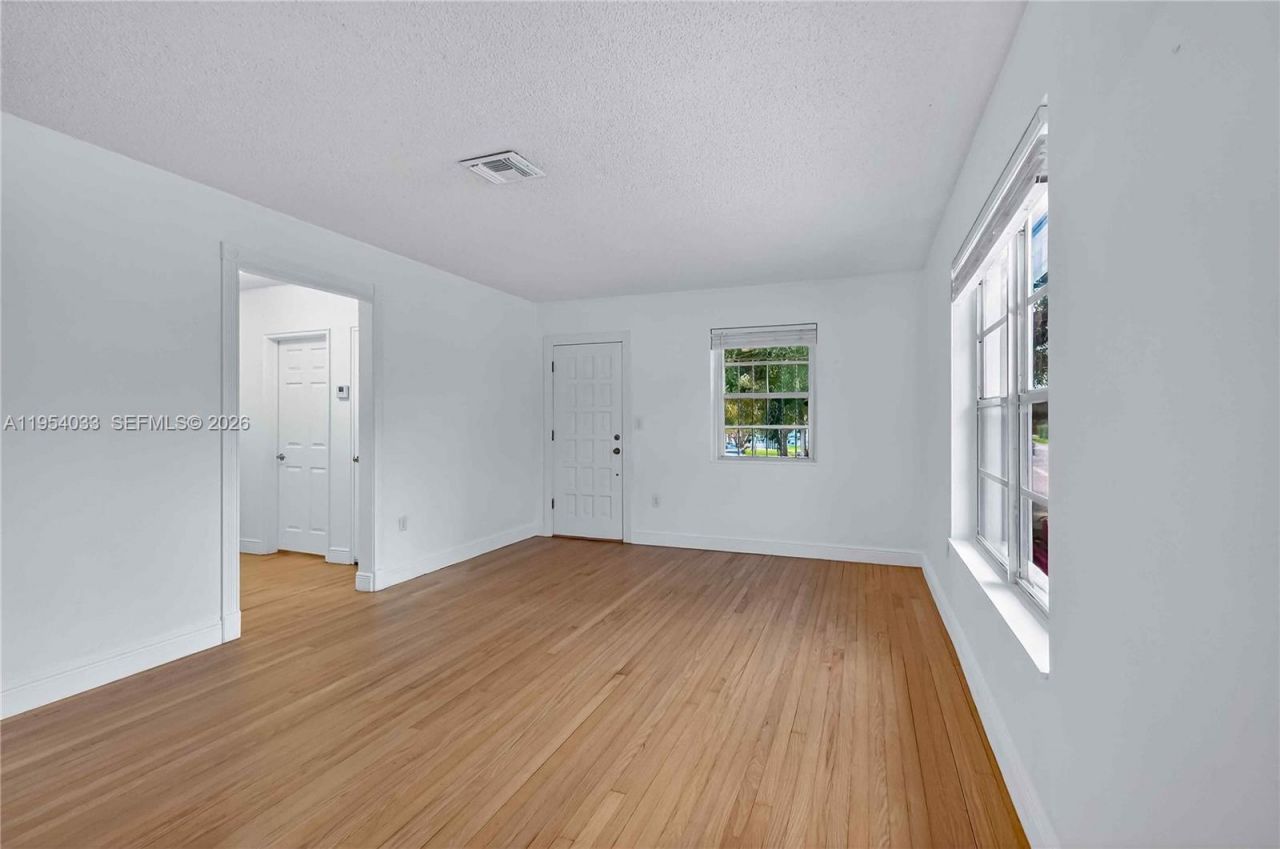 2399 SW 26th Lane, Miami, FL 33133 Photo