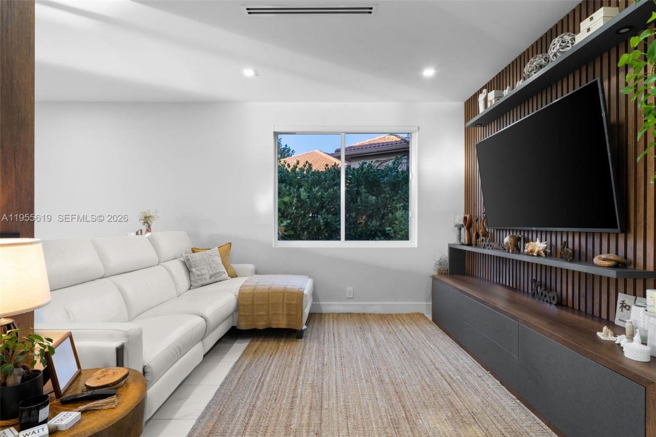 1828 Aspen Ln , Weston, FL 33327 Photo