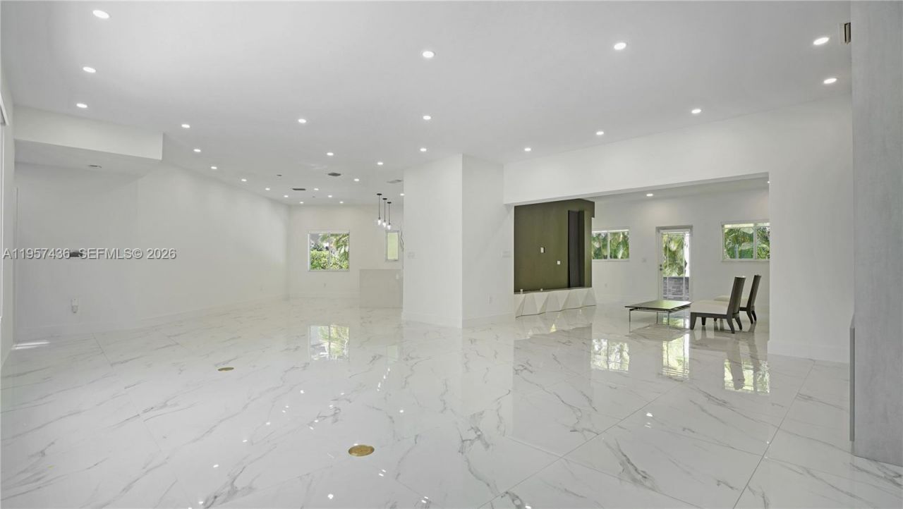 711 Sunset Rd, Unit 711, Coral Gables, FL 33143 Photo