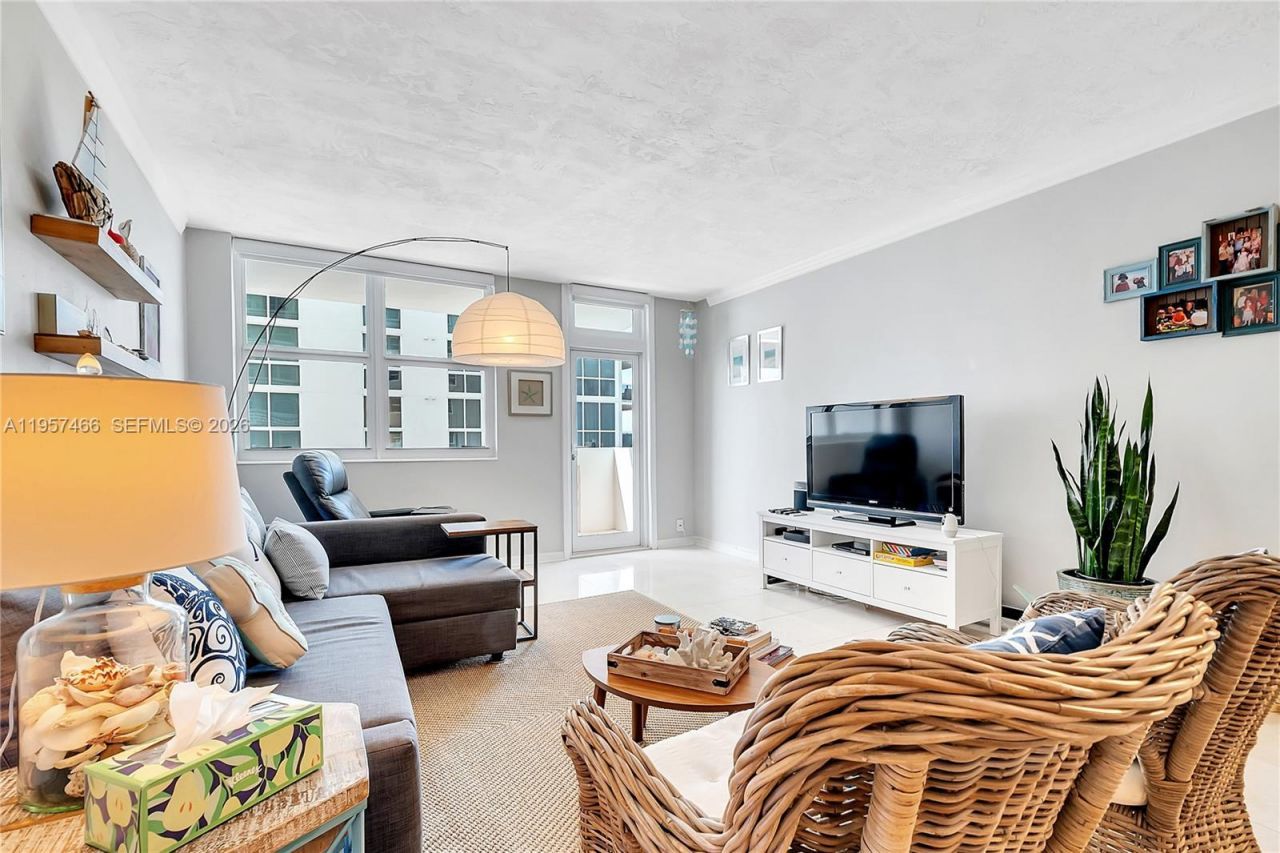 4250 Galt Ocean Dr, Unit 7D, Fort Lauderdale, FL 33308 Photo