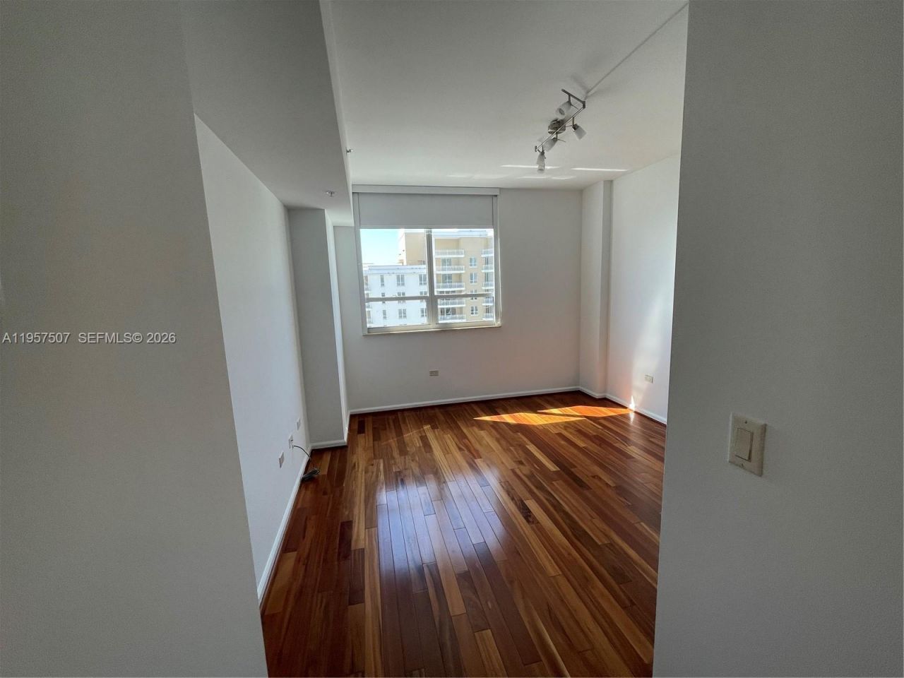 801 Brickell Key Blvd, Unit 2511, Miami, FL 33131 Photo