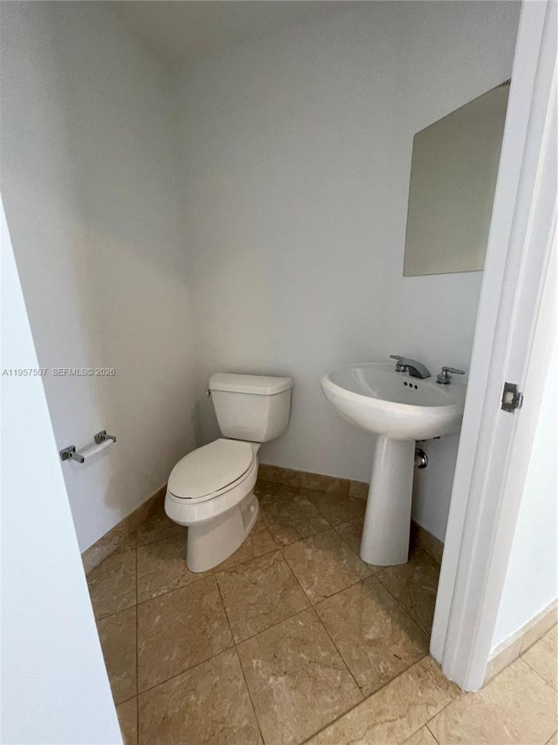 801 Brickell Key Blvd, Unit 2511, Miami, FL 33131 Photo