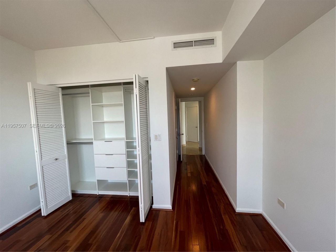 801 Brickell Key Blvd, Unit 2511, Miami, FL 33131 Photo