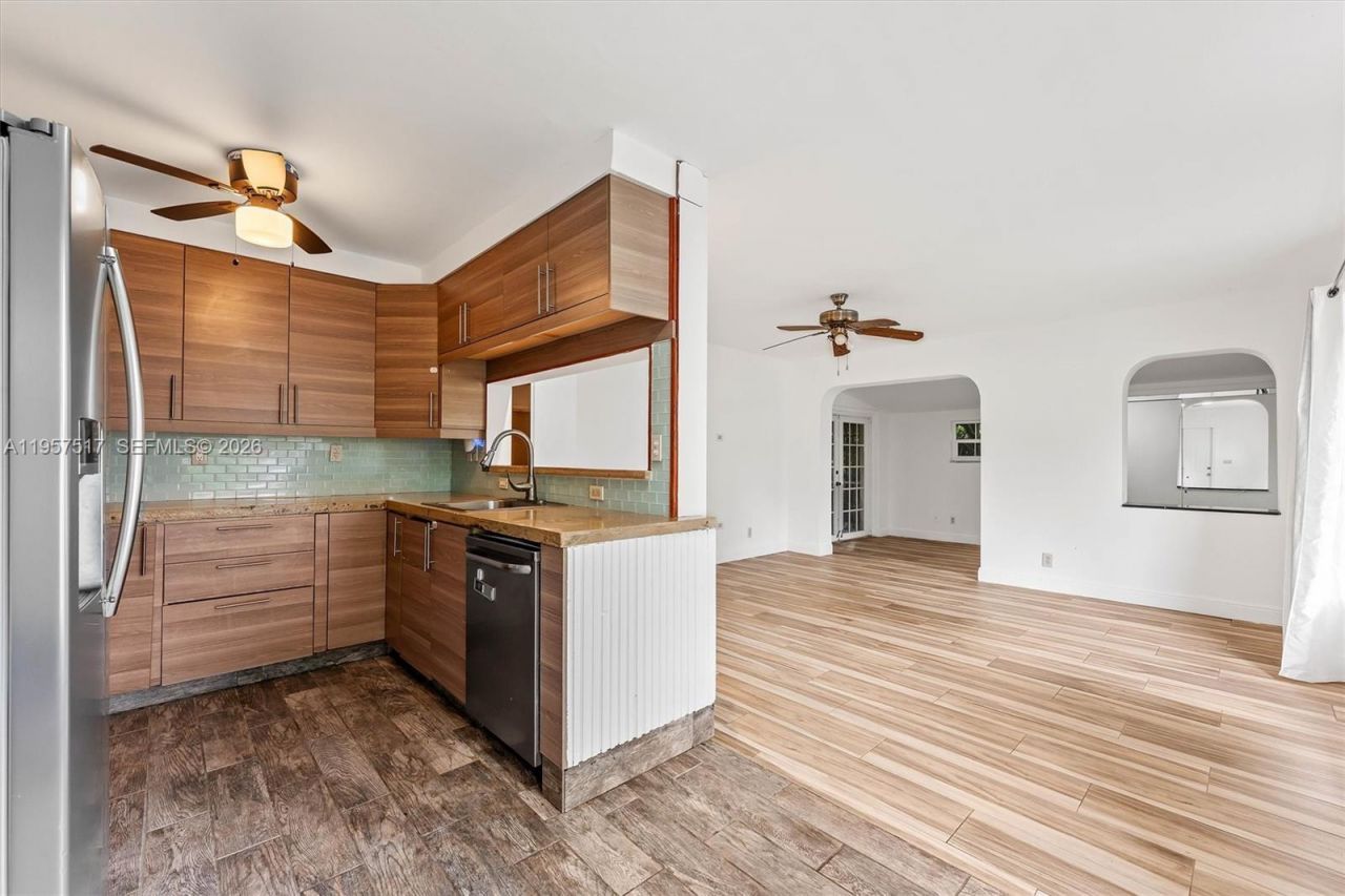 6073 NW 27th St , Margate, FL 33063 Photo