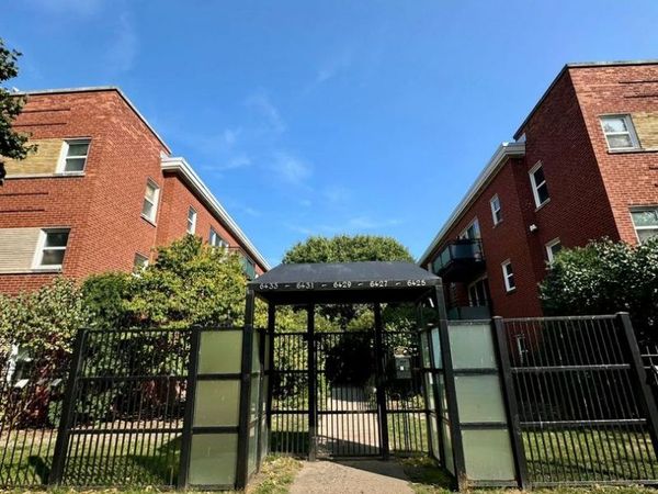 6433 N Damen Avenue, Unit 3E, Chicago, IL 60645
