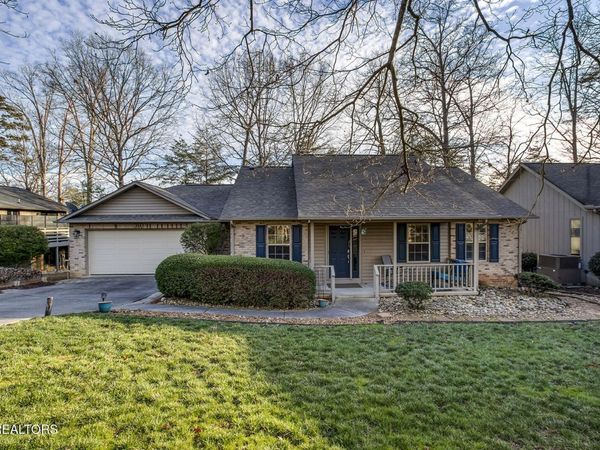 333 Oostanali Circle, Loudon, TN 37774