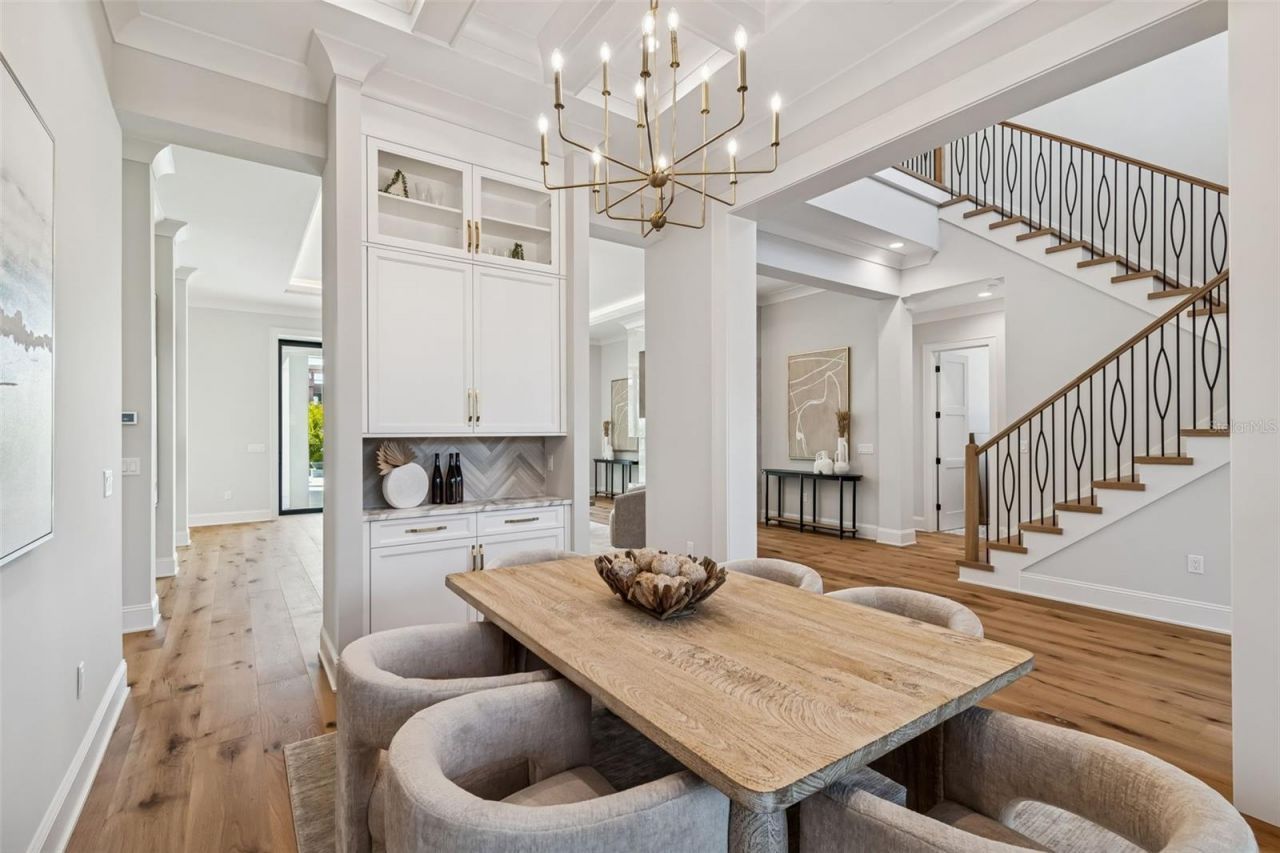 5032 W Longfellow Avenue, Tampa, FL 33629 Photo