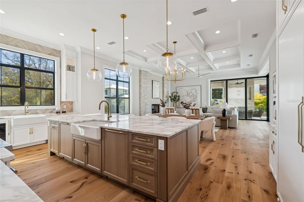 5032 W Longfellow Avenue, Tampa, FL 33629 Photo