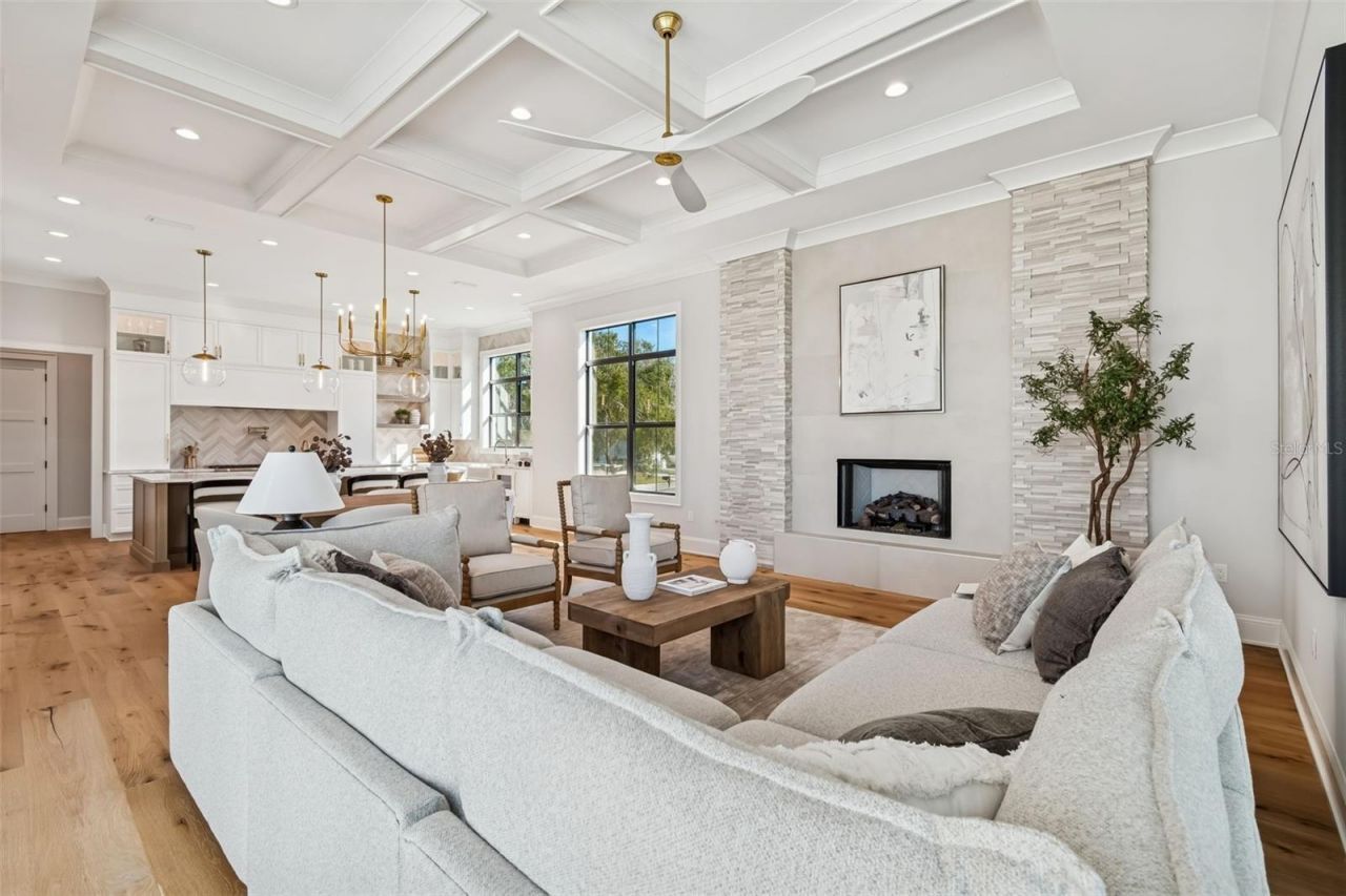 5032 W Longfellow Avenue, Tampa, FL 33629 Photo