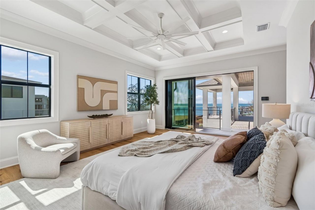 5032 W Longfellow Avenue, Tampa, FL 33629 Photo