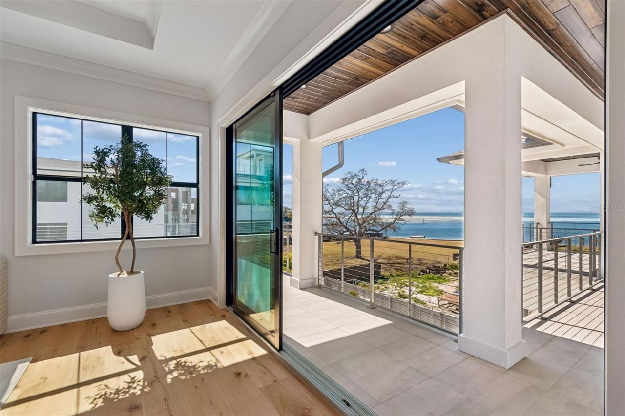 5032 W Longfellow Avenue, Tampa, FL 33629 Photo