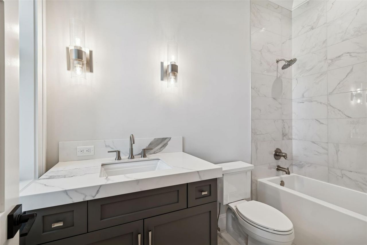 5032 W Longfellow Avenue, Tampa, FL 33629 Photo