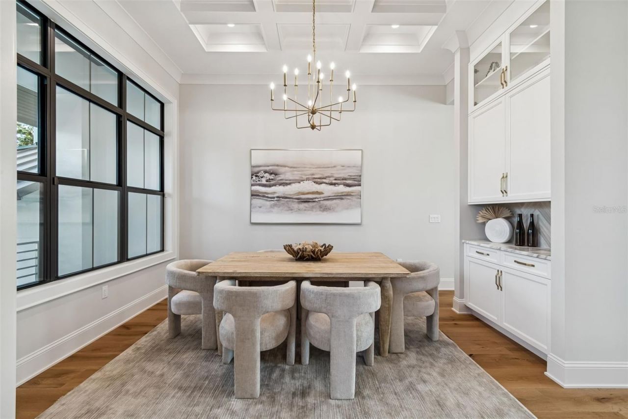 5032 W Longfellow Avenue, Tampa, FL 33629 Photo