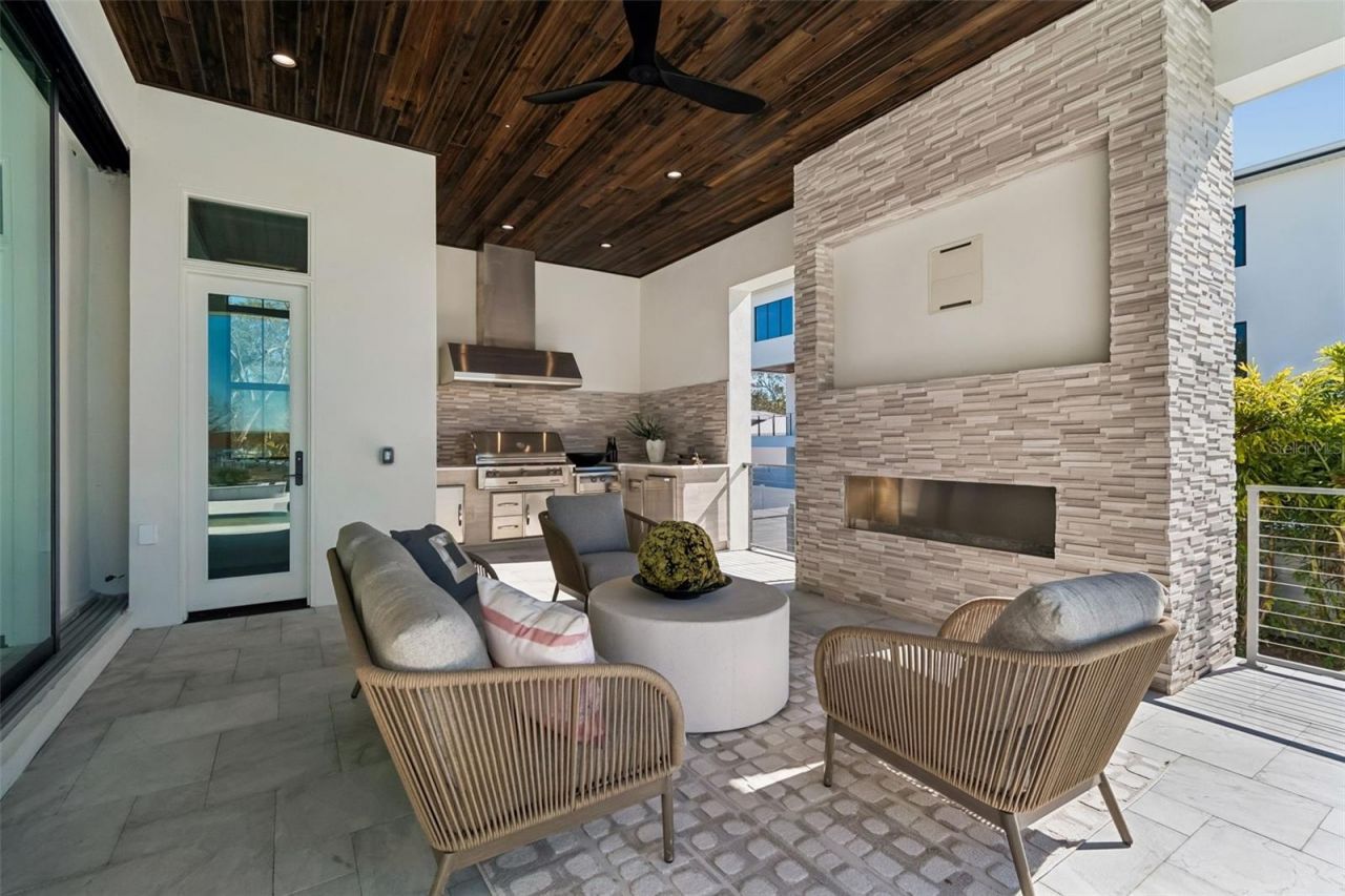 5032 W Longfellow Avenue, Tampa, FL 33629 Photo