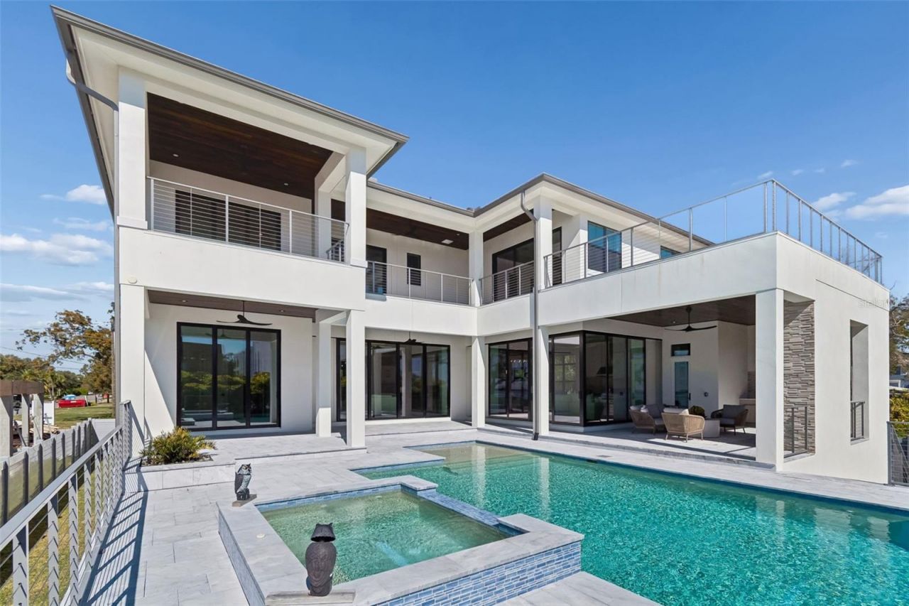 5032 W Longfellow Avenue, Tampa, FL 33629 Photo