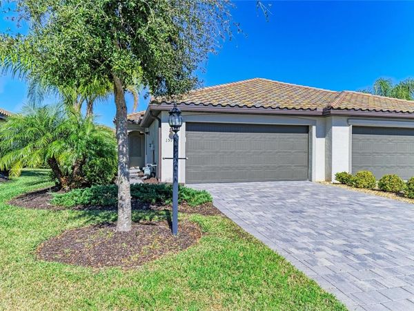 15953 CLEAR SKIES PLACE, LAKEWOOD RANCH, FL 34211