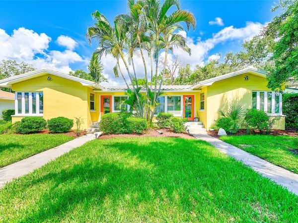 240-242 MATEO WAY NE, ST PETERSBURG, FL 33704